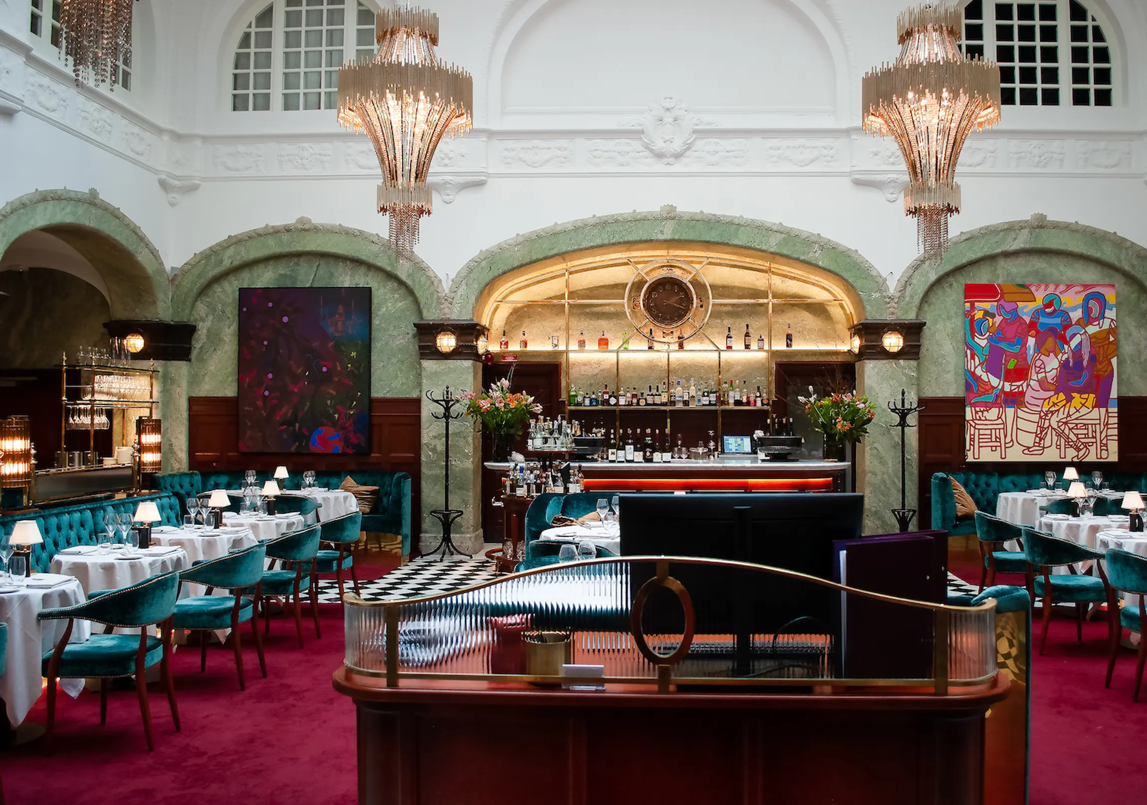 BANK HOTEL (BONNIE’S RESTAURANT) - Imagem 1