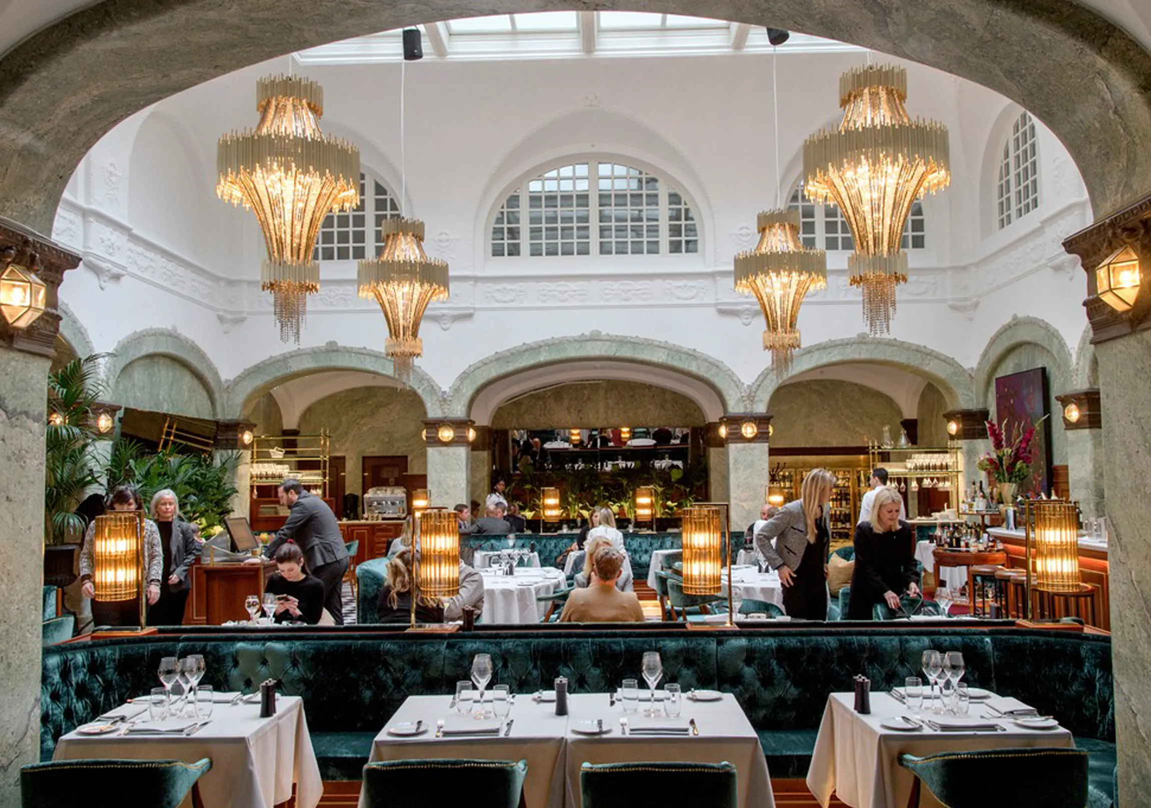 BANK HOTEL (BONNIE’S RESTAURANT) - Imagem 2